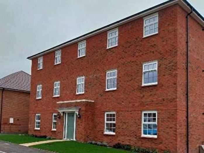2 Bedroom Flat To Rent In Perrywood Way, Warwick, CV34