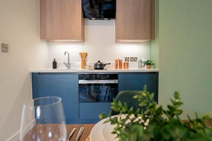 1 Bedroom Apartment To Rent In Duke Street, Manchester, Greater Manchester, M3