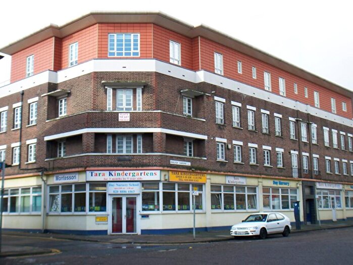 2 Bedroom Flat To Rent In Burleigh Parade, Southgate, N14