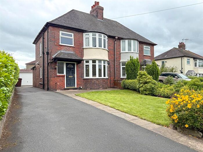3 Bedroom Semi-Detached House For Sale In Woodhouse Lane, Stoke-On-Trent, ST8
