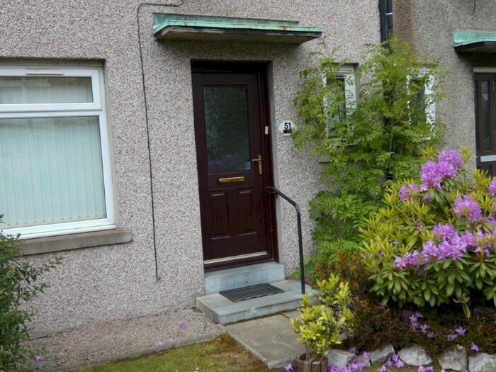 2 Bedroom Terraced House To Rent In Fernhill Drive, Mastrick, Aberdeen AB16