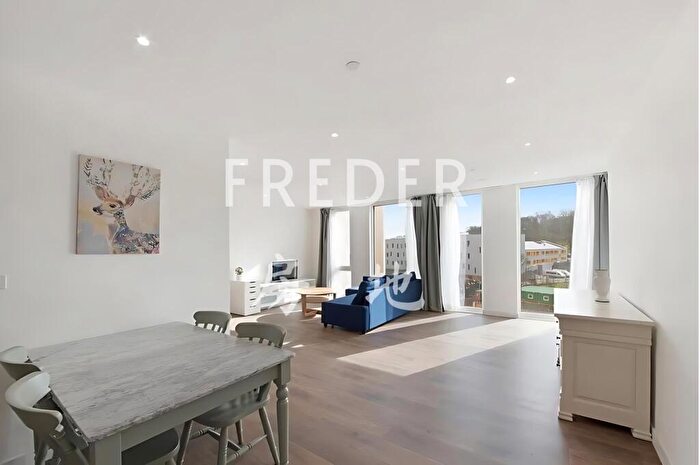 2 Bedroom Apartment For Sale In Bryant Apartments, Harrow On The Hill, HA1