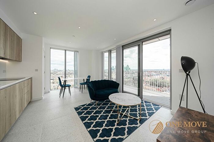 1 Bedroom Flat To Rent In Jacquard Point, The Silk District-, E1