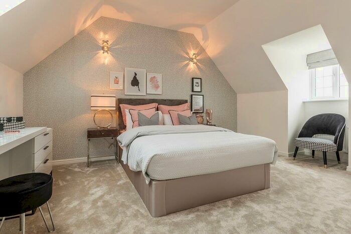 5 Bedroom Detached House For Sale In Ockham Road North, East Horsley, Surrey, KT24