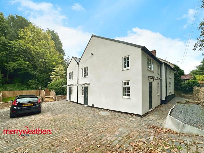 4 Bedroom Semi-Detached House To Rent In Moorhouse Lane, Whiston, Rotherham, S60