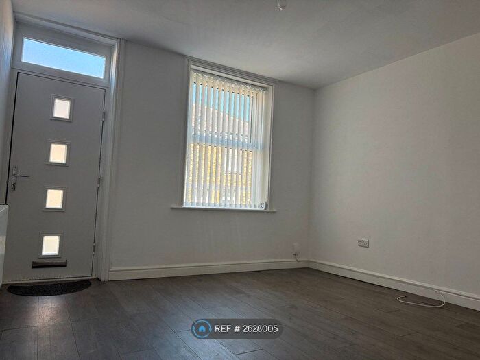 2 Bedroom Terraced House To Rent In Johnson Terrace, Morley, Leeds, LS27