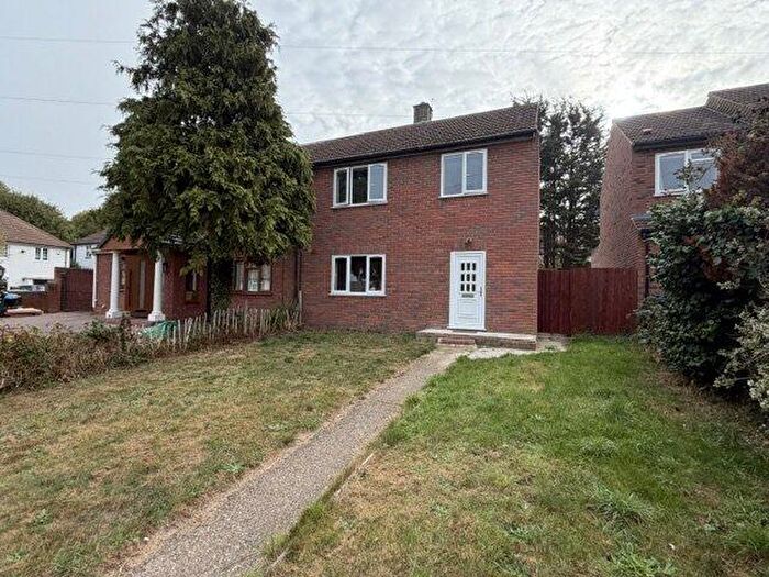 3 Bedroom Semi-Detached House To Rent In Stanford Close, Woodford Green, IG8