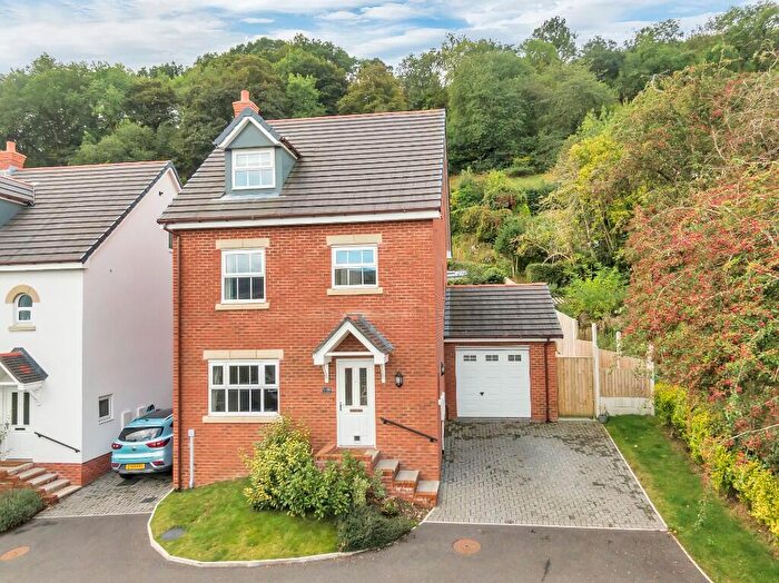 4 Bedroom Detached House To Rent In Maes Helyg, Llangollen, Denbighshire, LL20