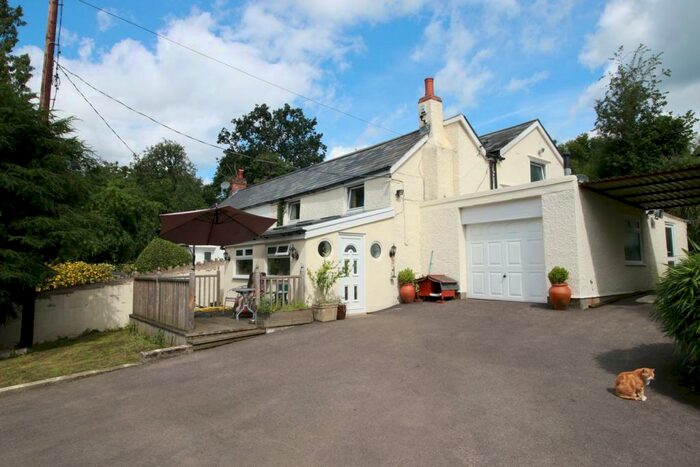 3 Bedroom Semi-Detached House For Sale In Glascoed, Pontypool, NP4