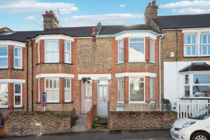 3 Bedroom Terraced House For Sale In Field Road, Watford, WD19