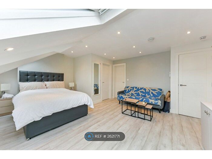 1 Bedroom Flat To Rent In Montserrat Road, London, SW15