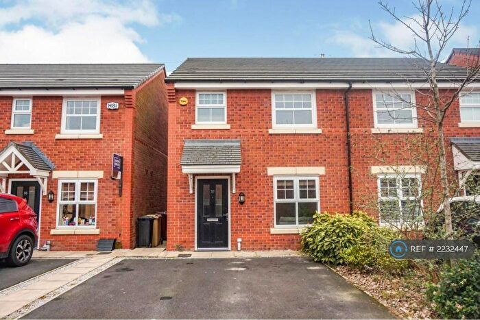 3 Bedroom Semi-Detached House To Rent In Cotton Meadows, Bolton, BL1