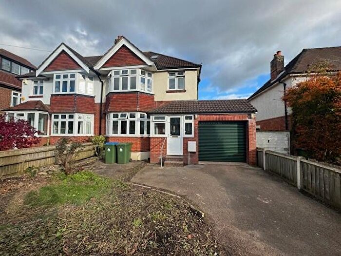 4 Bedroom House To Rent In Luccombe Road, Upper Shirley, SO15