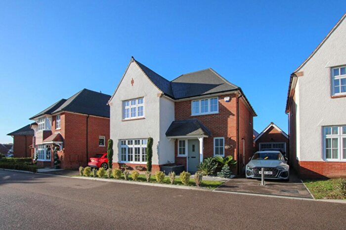 4 Bedroom Detached House For Sale In Judge Drive, Langdon Hills, SS16