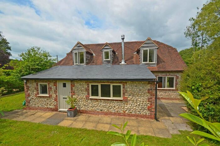 3 Bedroom Detached House For Sale In Hole Street, Wiston, West Sussex, BN44