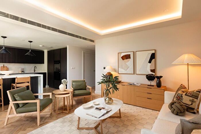 3 Bedroom Apartment To Rent In Embassy Boulevard, London, SW11