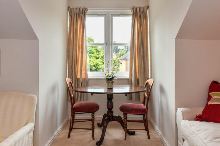 2 Bedroom Apartment To Rent In Tower Road, Liphook, GU30