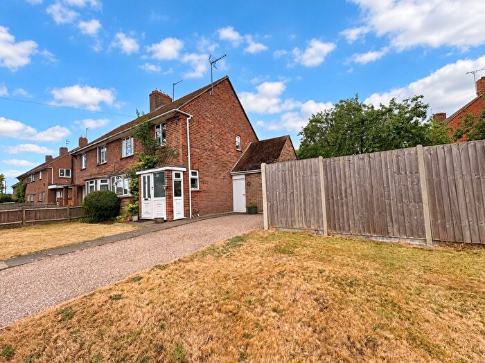 3 Bedroom Semi-Detached House For Sale In Grasscroft, Long Buckby, Northamptonshire, NN6
