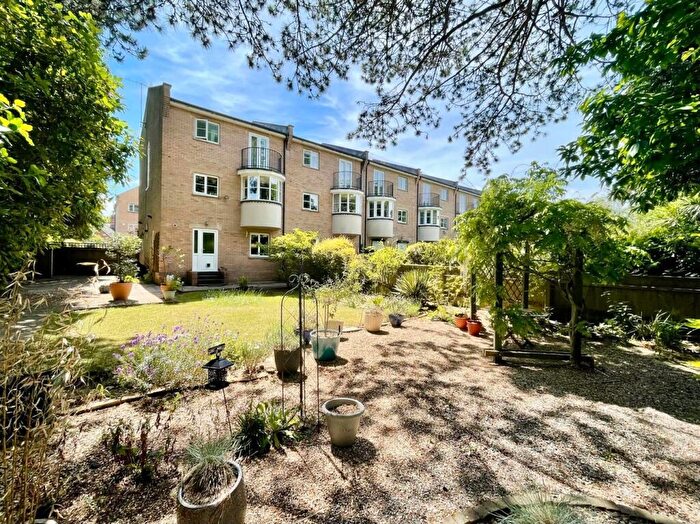 4 Bedroom Town House For Sale In Cheyne Gardens, Westbourne, BH4