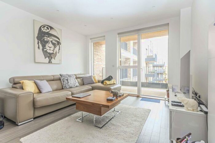 1 Bedroom Flat To Rent In Whelan Road, London W3