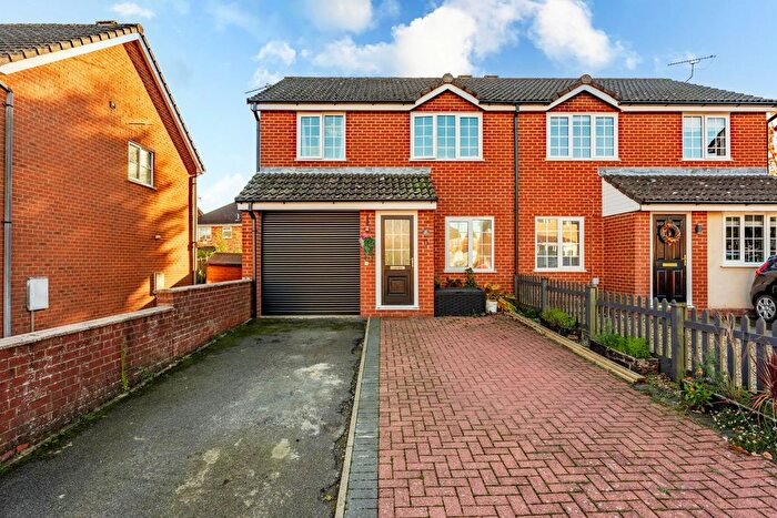 3 Bedroom Semi Detached House For Sale In Wright Drive, Scarning, NR19