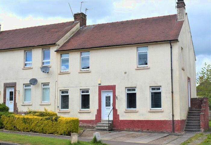 2 Bedroom Flat To Rent In Wellhall Road, Hamilton, South Lanarkshire, ML3