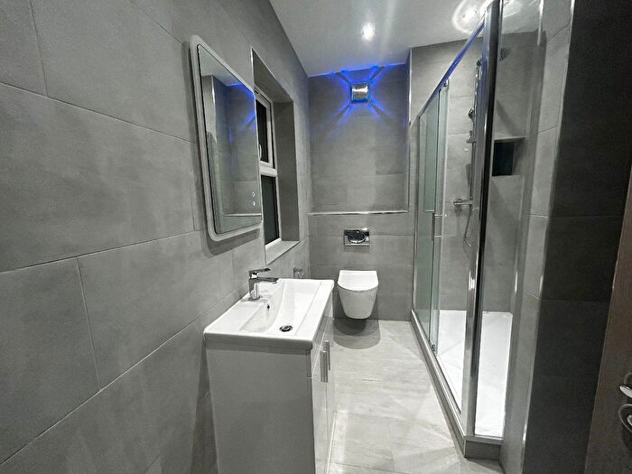 1 Bedroom Flat To Rent In Upper Green West, Mitcham, CR4