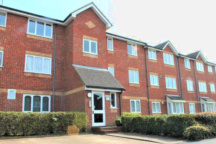 2 Bedroom Flat To Rent In Sandown Road, Watford, WD24