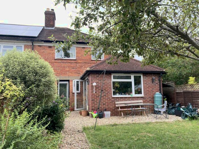 2 Bedroom End Of Terrace House To Rent In Spencer Crescent, Oxford, OX4