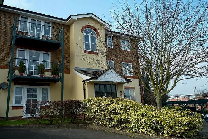 1 Bedroom Property To Rent In Alexandra Park, Queen Alexandra Road, High Wycombe HP11