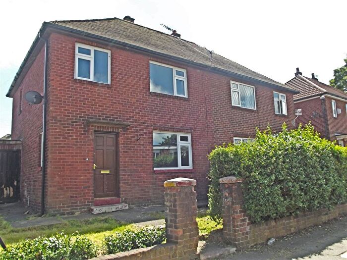 3 Bedroom Property To Rent In Levens Walk, Wigan, WN5
