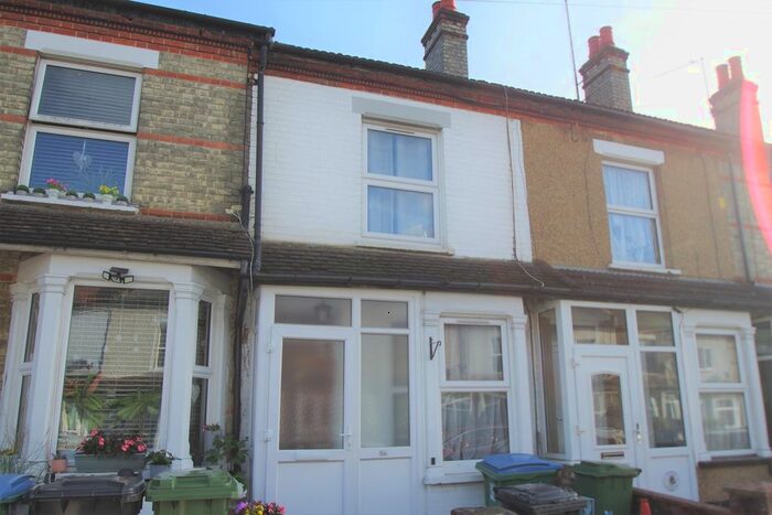 2 Bedroom Terraced House To Rent In St Marys Road, Watford, WD18