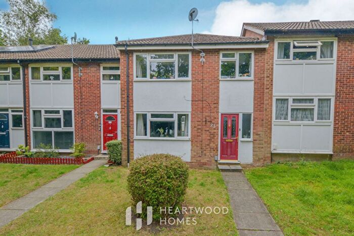 3 Bedroom Terraced House For Sale In Canberra Close, St. Albans, AL3