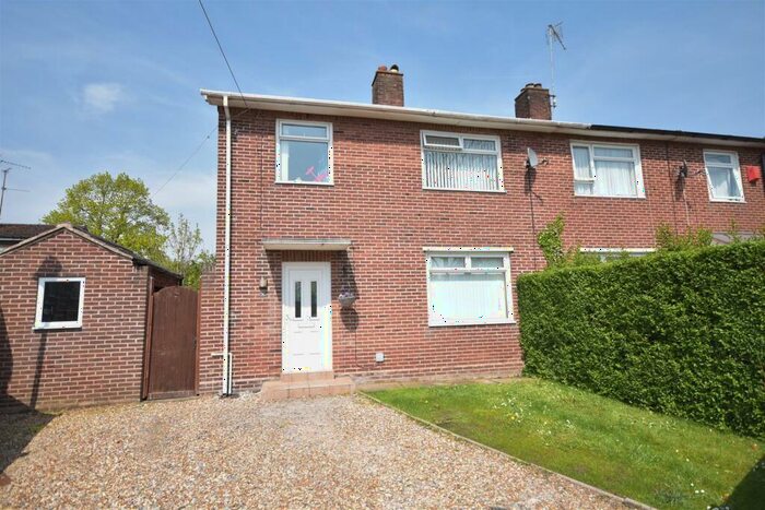 3 Bedroom Semi-Detached House To Rent In Romney Close, Little Neston, Cheshire, CH64