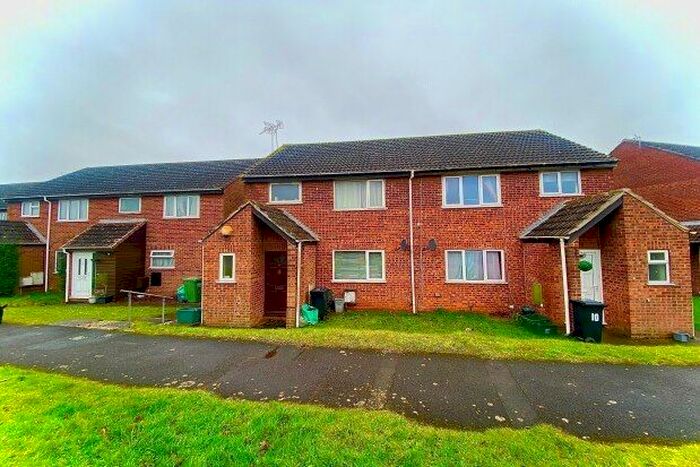 1 Bedroom Flat To Rent In Ash Close, Bristol, BS37