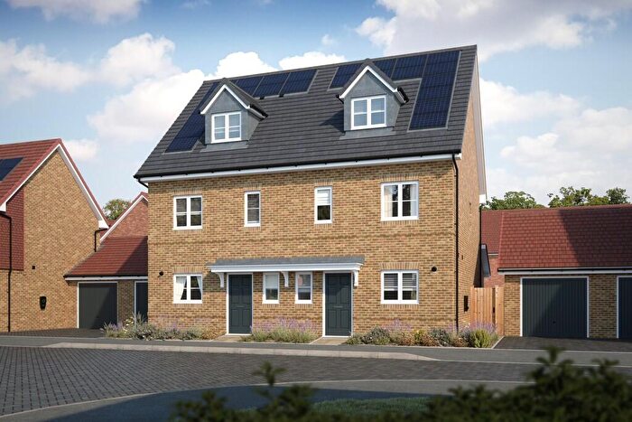 3 Bedroom Semi Detached House For Sale In Willington Down, Lady Grove, Didcot, OX11