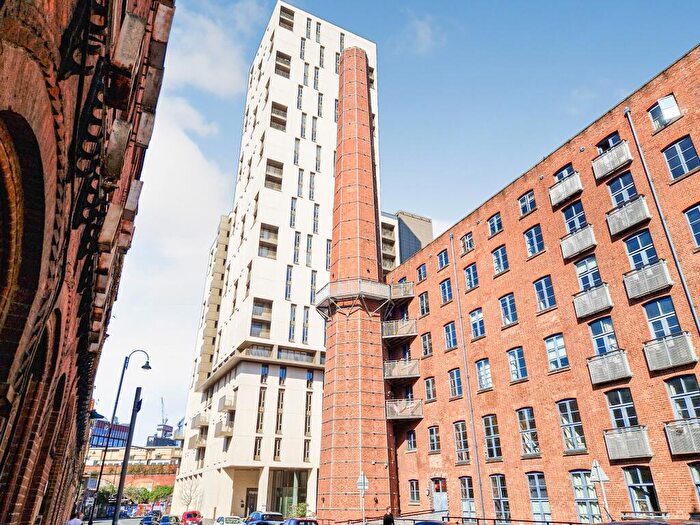 3 Bedroom Flat For Sale In The Assembly, Block A, Cambridge Street, Manchester, , Uk, M1