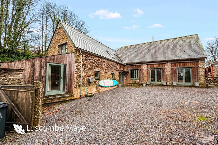 3 Bedroom Barn Conversion To Rent In Harbertonford, Totnes, TQ9