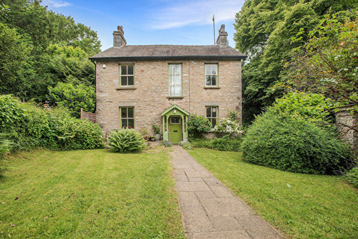 4 Bedroom Detached House For Sale In Emesgate Lane, Silverdale, LA5