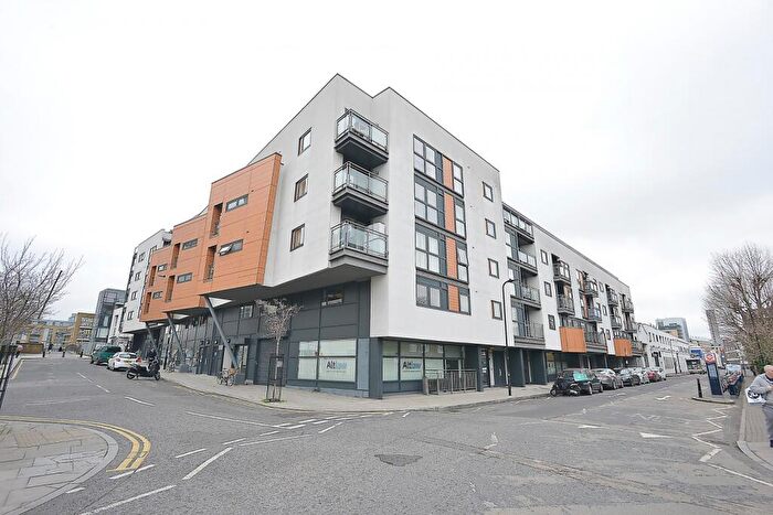 1 Bedroom Apartment To Rent In Angel Wharf, Shepherdess Walk, Hoxton, N1