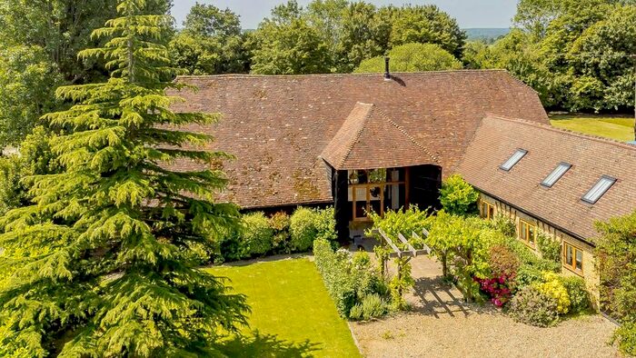 5 Bedroom Barn Conversion For Sale In Rochester Road, Aylesford, ME20