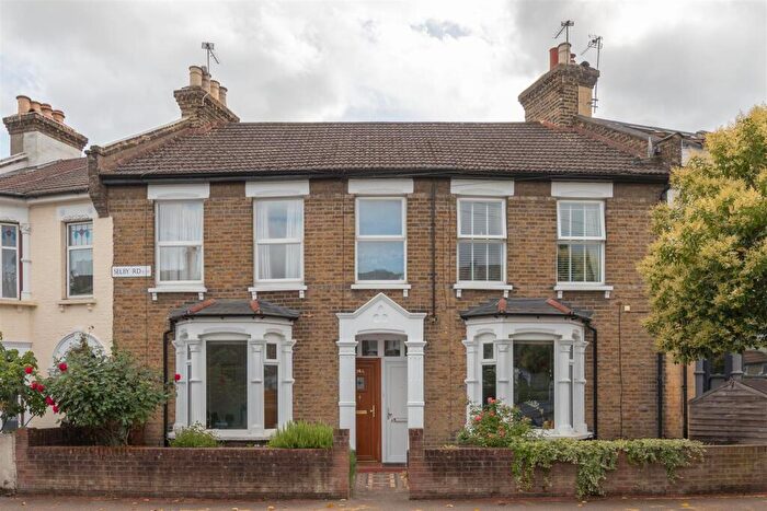 2 Bedroom Terraced House For Sale In Selby Road, Leytonstone, E11