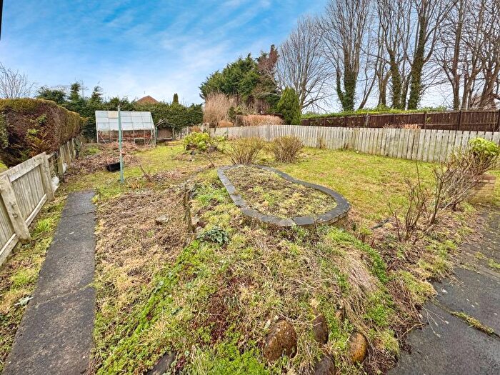 2 Bedroom Semi-Detached Bungalow For Sale In Moss Crescent, Ryton, NE40