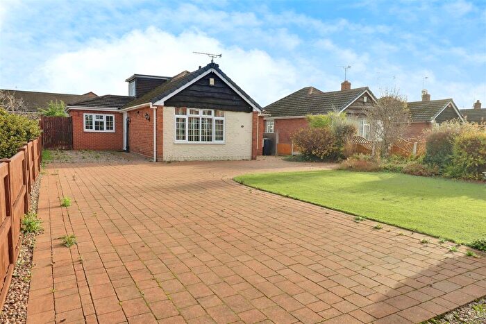 2 Bedroom Bungalow For Sale In Stoneley Road, Crewe, CW1