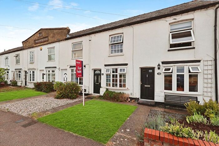 2 Bedroom Cottage For Sale In Clothall Road, Baldock, SG7