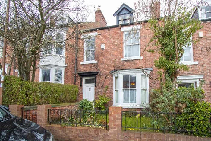 5 Bedroom Terraced House For Sale In Crossgate, Durham City, Durham, DH1