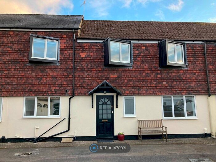 3 Bedroom Terraced House To Rent In Shipbourne Mews, Tonbridge, TN10