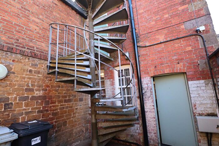 2 Bedroom Apartment To Rent In High Street East, Uppingham, Rutland, LE15