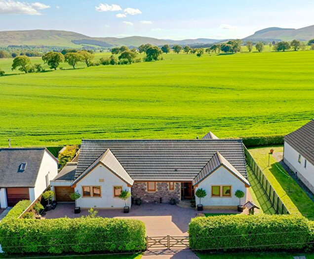 4 Bedroom Detached Bungalow For Sale In Symington, Broadfield, ML12
