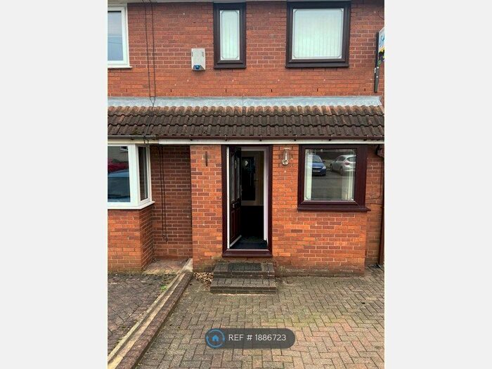 2 Bedroom Semi-Detached House To Rent In Foxall Street, Middleton, Manchester, M24